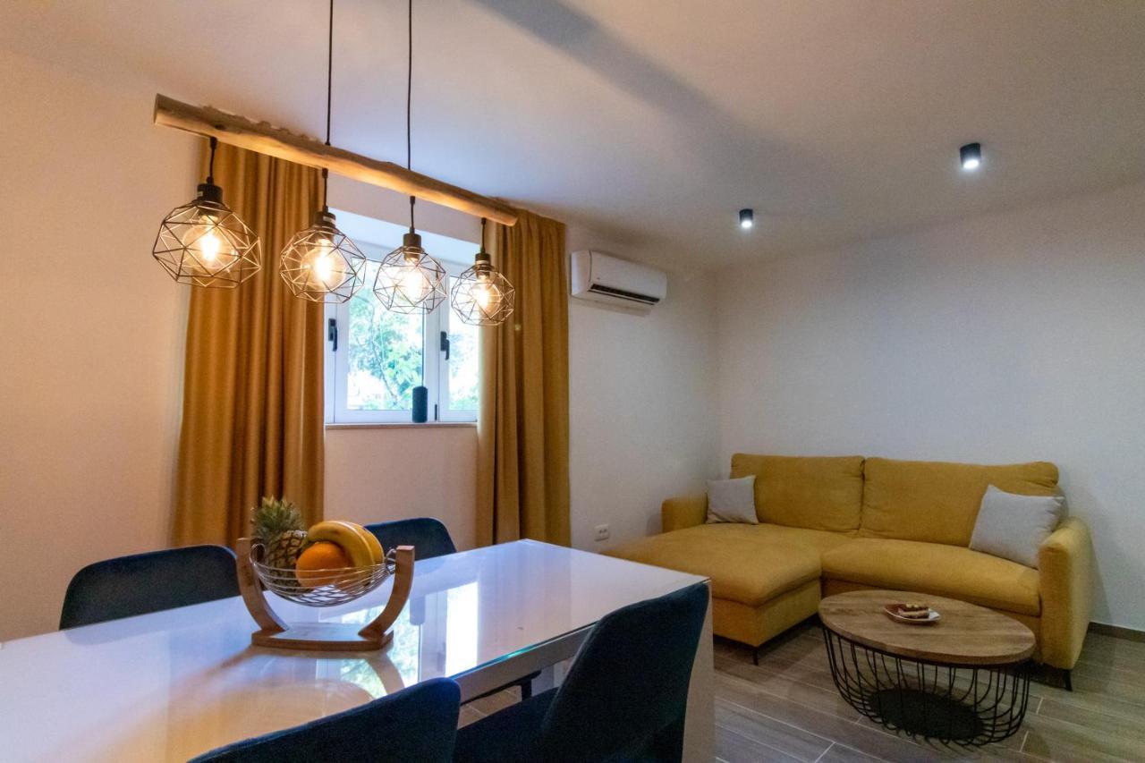 Апартаменты Lily Split Center Экстерьер фото