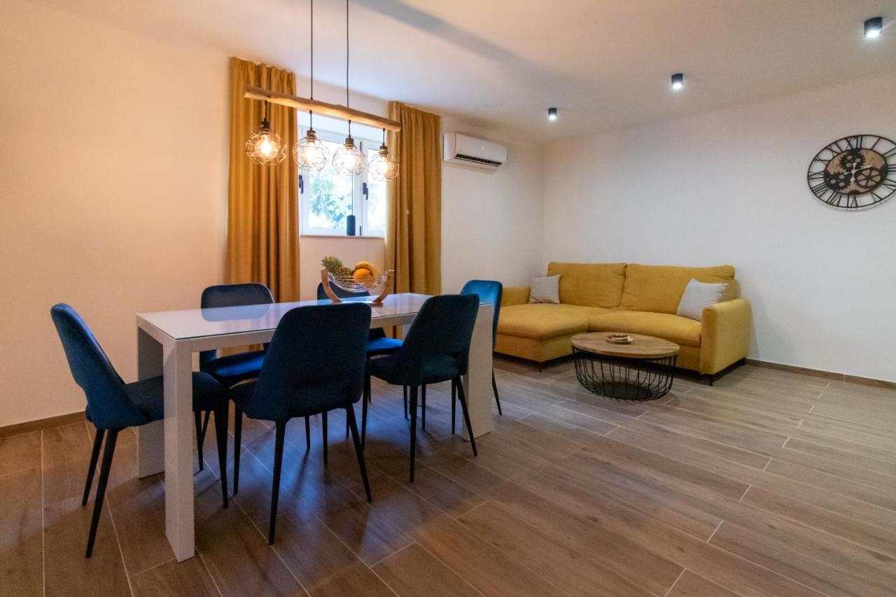 Апартаменты Lily Split Center Экстерьер фото